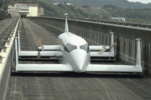 S-a inventat trenul-avion - Ziarul National Trenul cu aripi care zboara a fost creat de japonezi
