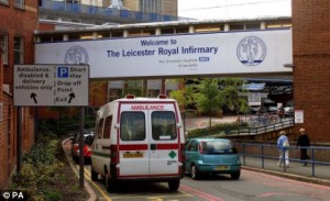 Maternitatea din Leicester. Doctorii si asistentele au ramas masca la vederea micutului Daniel - Ziarul National Maternitatea din Leicester. Doctorii si asistentele au ramas masca la vederea micutului Daniel