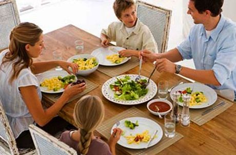 mancare-sase-mituri-false-despre-alimentatie