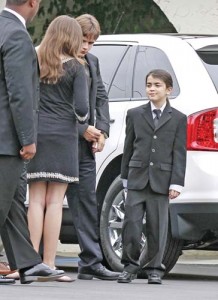 EXCLUSIVE... Paris, Prince and Blanket Wear Sunday Best For Church - Ziarul National