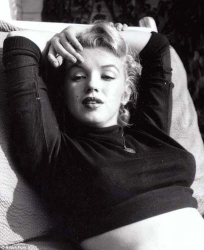 A  dat 2 dolari pe poze cu Marilyn Monroe