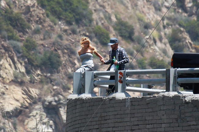 Pamela Anderson traieste periculos