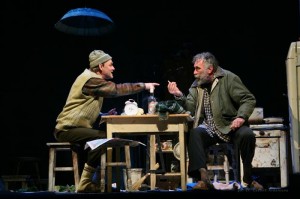 Imagine din "Ingropati-ma pe dupa plinta", la Teatrul Bulandra - Ziarul National Imagine din "Ingropati-ma pe dupa plinta", la Teatrul Bulandra
