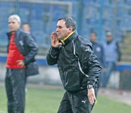 Gigi il anunta azi pe Tony Conceicao?