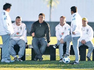 Ronaldo pe banca copy - Ziarul National