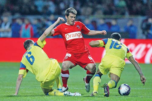 Nasu’ si finu’ vor, din vara, campionat cu 16 echipe!