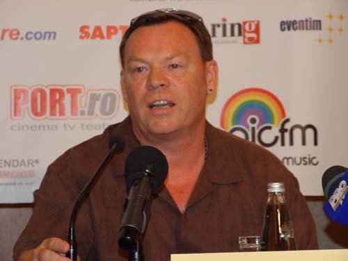 Bogatasii Romaniei au vrut sa intre gratis la concertul caritabil al lui Ali Campbell