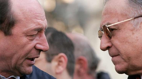 Iliescu il ameninta pe Basescu cu suspendarea