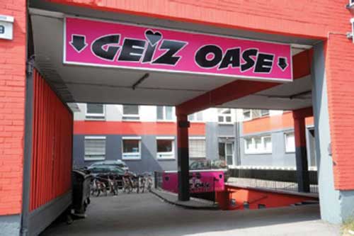 Nemtii au facut bordel drive-in