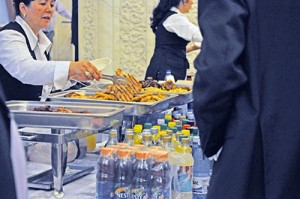 bufet-parlament-2_1 - Ziarul National