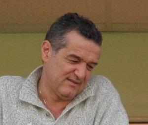 Gigi Becali se da salvatorul fotbalului romanesc