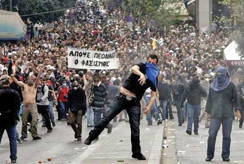 Atena, paralizata de proteste. Urmeaza Londra