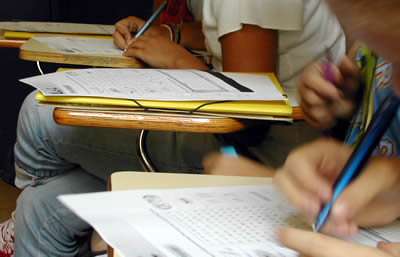 Vezi rezolvarea si notarea subiectelor la proba de matematica si istorie pentru Bac 2011