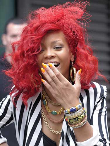 Rihanna, victorioasa doar 30 de minute