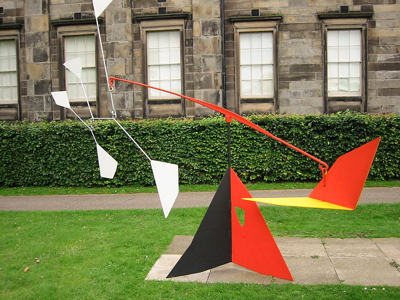 Alexander Calder, inventatorul sculpturii cinetice este sarbatorit la 113 de la nastere – Video