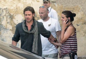 Brad Pitt On Set Of "World War Z" (USA ONLY) - Ziarul National