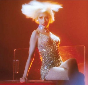 Aguilera shares the limelight with Cher in new movie Burlesque - Ziarul National