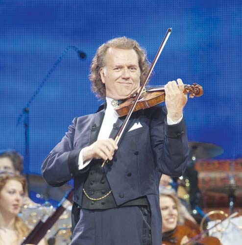 Anthony Hopkins, compozitor de valsuri pentru Andre Rieu