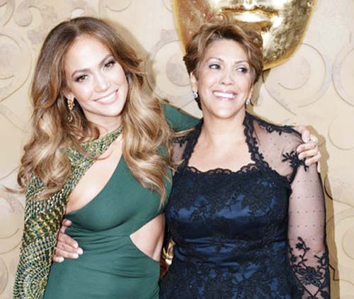 Mama lui Jennifer Lopez catre Ben Affleck: „Salveaza-mi fata!”