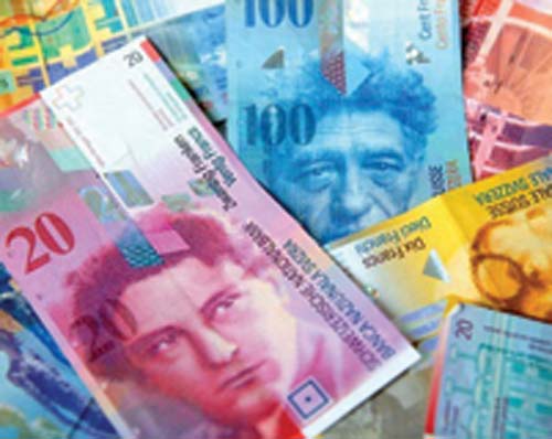 CURS BNR: Primul pas in spate facut de francul elvetian