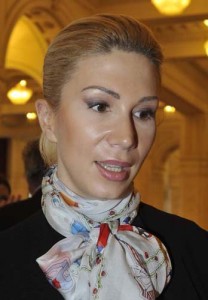 RALUCA TURCAN-FANE (11) - Ziarul National