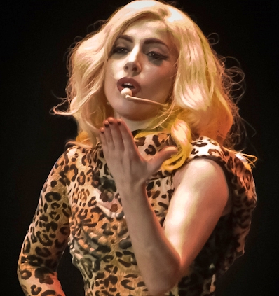 Lady Gaga are planuri mari: I-a cerut iubitului sa se mute cu ea! -VIDEO