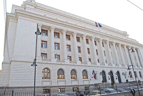 BNR face ordine in curtea bancilor
