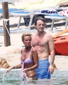 Porto Cervo, vacanza al mare in Sardegna per Roberto Mancini e moglie e primo topless dell - Ziarul National'estate