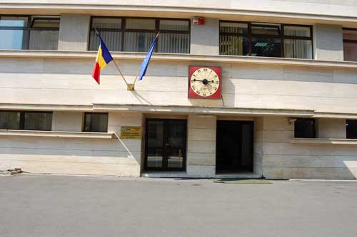 Vezi cati bani iau managerii privati de la companiile de stat