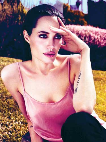 Angelina Jolie: „Sunt cea mai proasta actrita din lume”