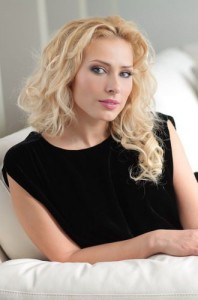iulia vantur - Ziarul National