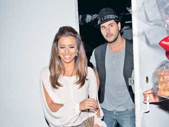 Eva Longoria s-a logodit