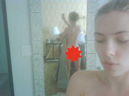 De ce e Scarlett Johansson goala pe internet