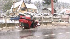 Dacia Logan accidentata de masina condusa de Serban Huidu - Ziarul National