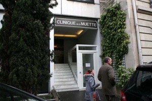 LA CLINIQUE DE LA MUETTE - Ziarul National
