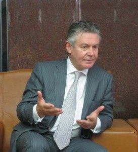 Karel de Gucht Belgia - Ziarul National