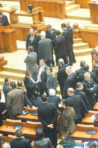 UDMR impaca Puterea si Opozitia