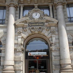 UniCredit banca Italia - Ziarul National