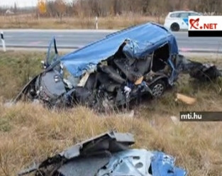 UPDATE Microbuz romanesc, implicat intr-un accident in Ungaria: 3 morti si 5 raniti -VIDEO