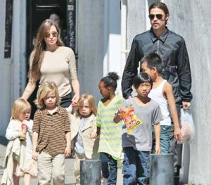 brangelina copii copy - Ziarul National