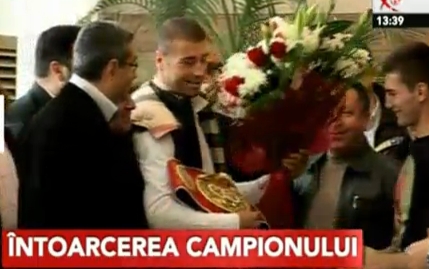 LUCIAN BUTE a revenit in Romania: „Sunt foarte fericit sa ma intorc acasa cu centura, din nou campion!” – FOTO
