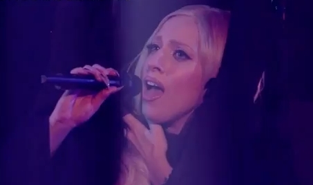 Lady Gaga, decapitata pe scena X Factor – VIDEO