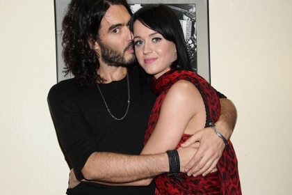 Soc in lumea vedetelor: Katy Perry si Russel Brand divorteaza!
