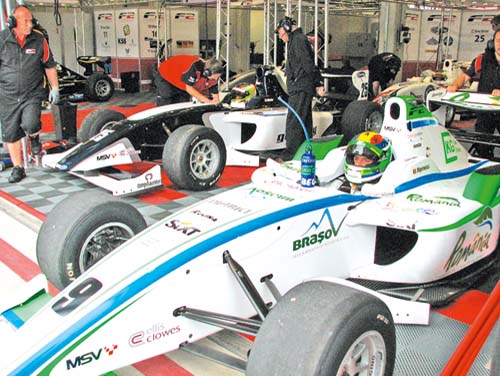 Mihai Marinescu, cu frunza la Abu Dhabi