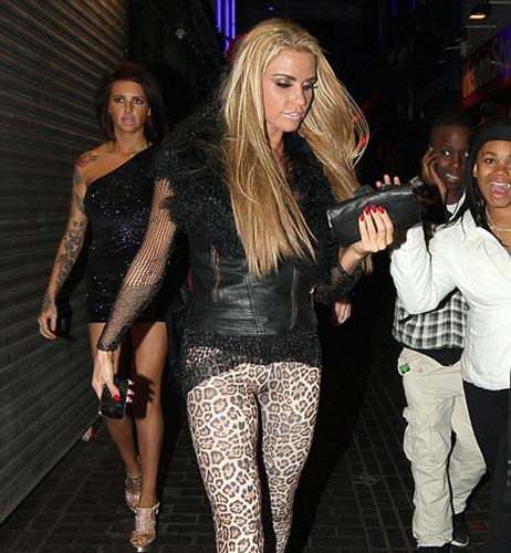 Katie Price, izgonita din club de bodyguarzi