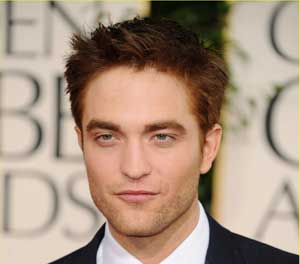 Kristen Stewart si Robert Pattinson, cearta pe tema unui caine