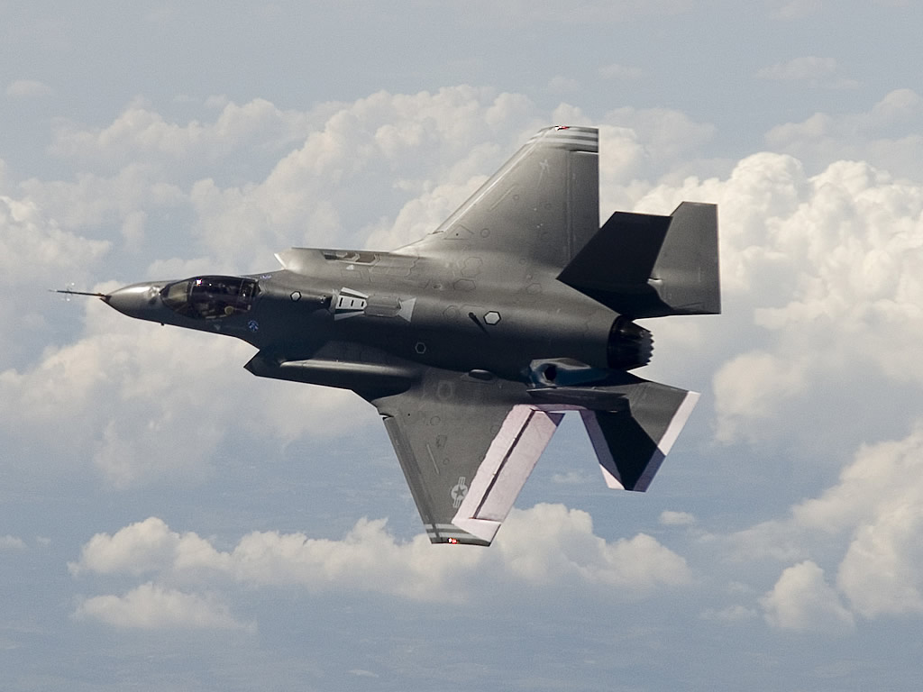Japonia a ales avionul de vanatoare american F-35 pentru armata sa