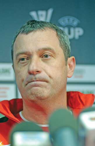 Revolutie la Cluj: Niculescu interimar, Rednic pune conditii