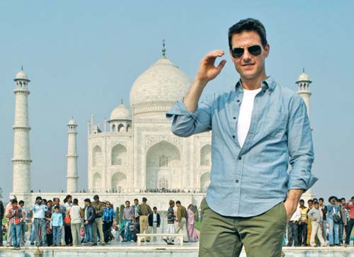 Tom Cruise si-a facut rost de fani cu japca