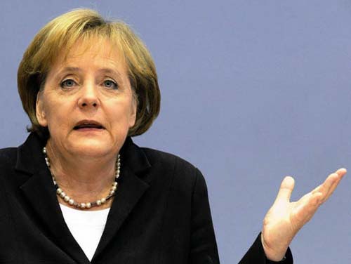 Merkel l-a propus pe Schauble pentru sefia Eurogrupului